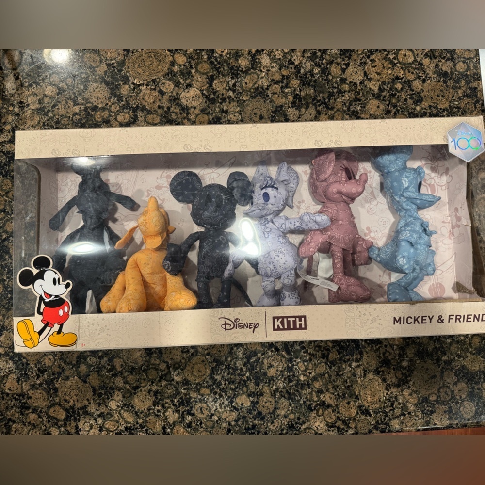 Kith x Disney Mickey And Friends Plush Set